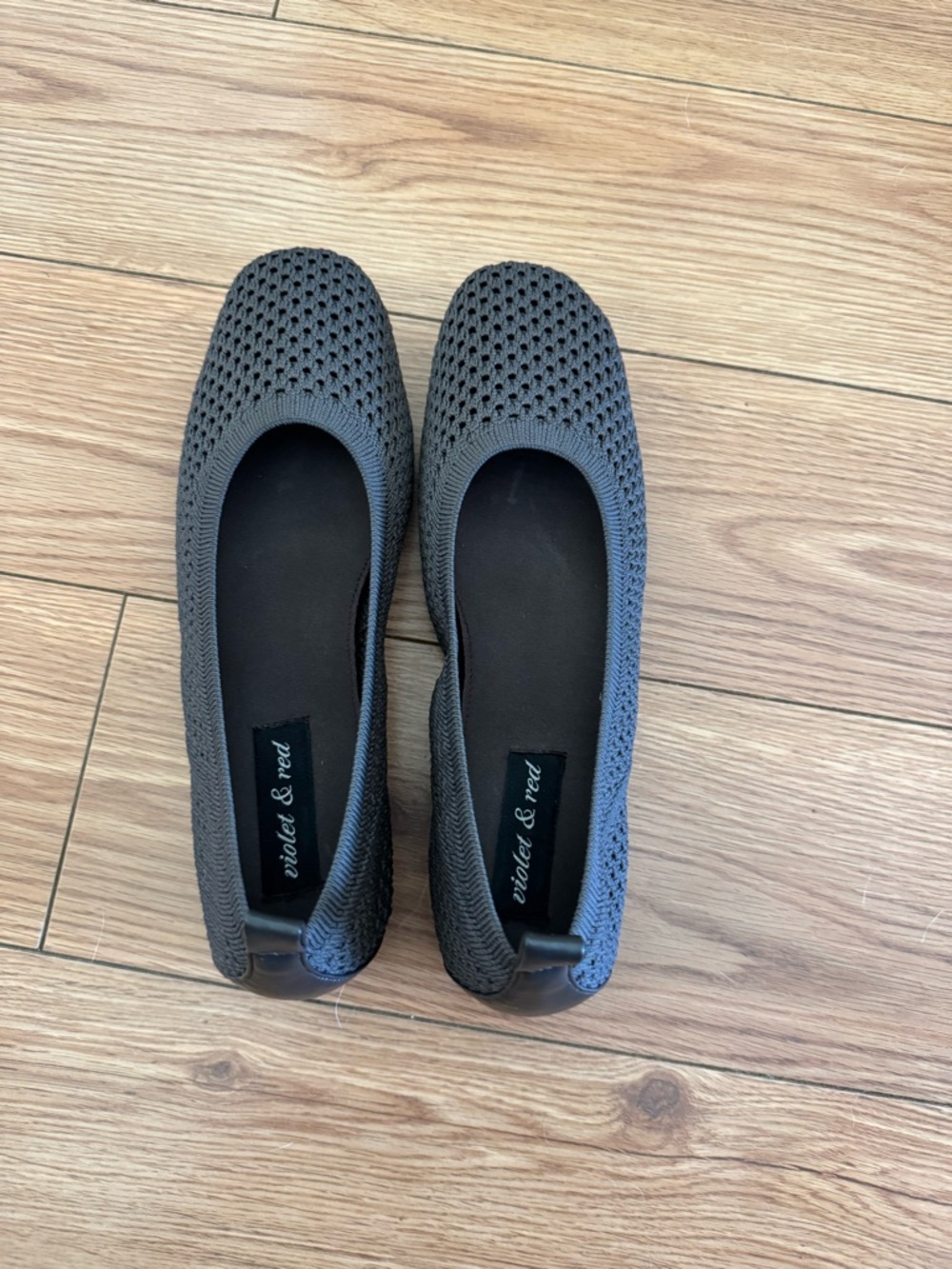Violet & Red Blazen Knit Flat in Espresso size 9